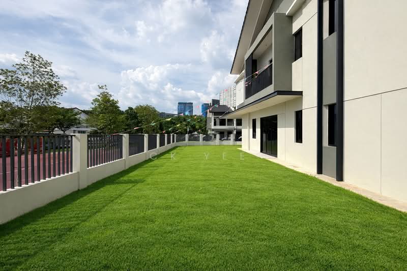 Rumah Teres untuk Dijual di Bandar Kinrara Seksyen 8 (Bandar Kinrara) - CK Yee - Exterior - PropertyGuru.com.my