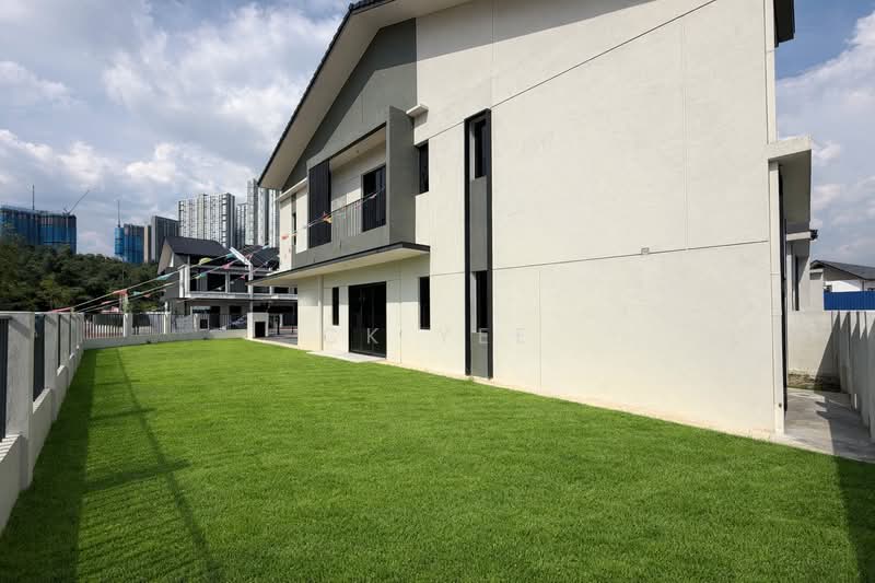 Rumah Teres untuk Dijual di Bandar Kinrara Seksyen 8 (Bandar Kinrara) - CK Yee - Exterior - PropertyGuru.com.my