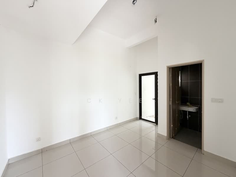 Rumah Teres untuk Dijual di Bandar Kinrara Seksyen 8 (Bandar Kinrara) - CK Yee - Interior - PropertyGuru.com.my