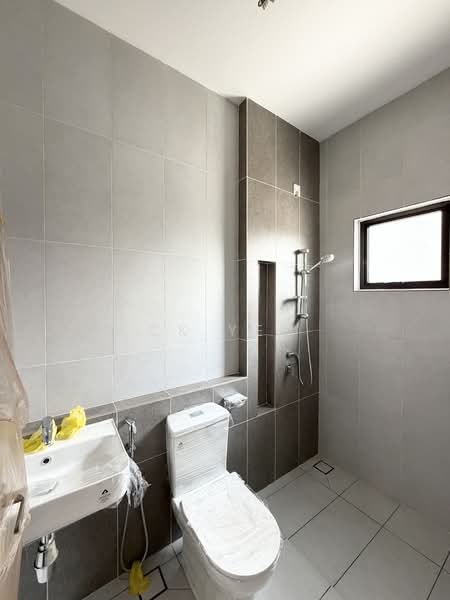 Rumah Teres untuk Dijual di Bandar Kinrara Seksyen 8 (Bandar Kinrara) - CK Yee - Bathroom - PropertyGuru.com.my