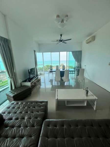 Kondominium untuk Disewa di Bayu Ferringhi Condominiums - Danick Teoh - Living Room - PropertyGuru.com.my