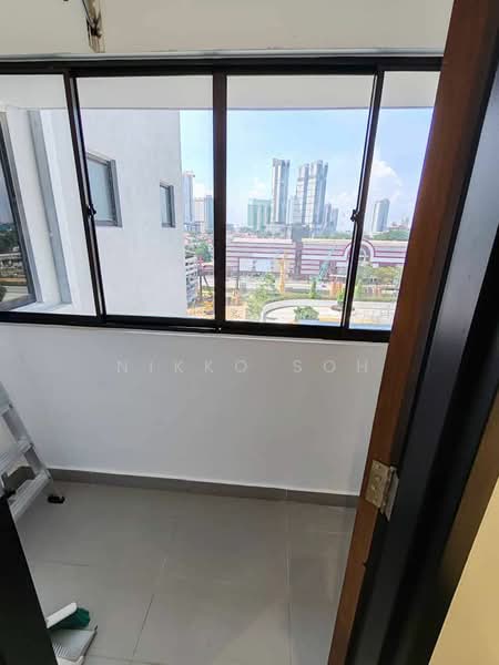 Servis Apartment untuk Disewa di Veranda Residence - Nikko Soh - Balcony - PropertyGuru.com.my