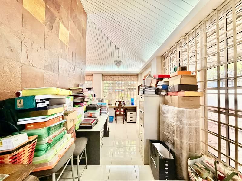 Bungalow for Rent in Taman Tun Dr Ismail (Kuala Lumpur) - Yin Peng . - Study - PropertyGuru.com.my