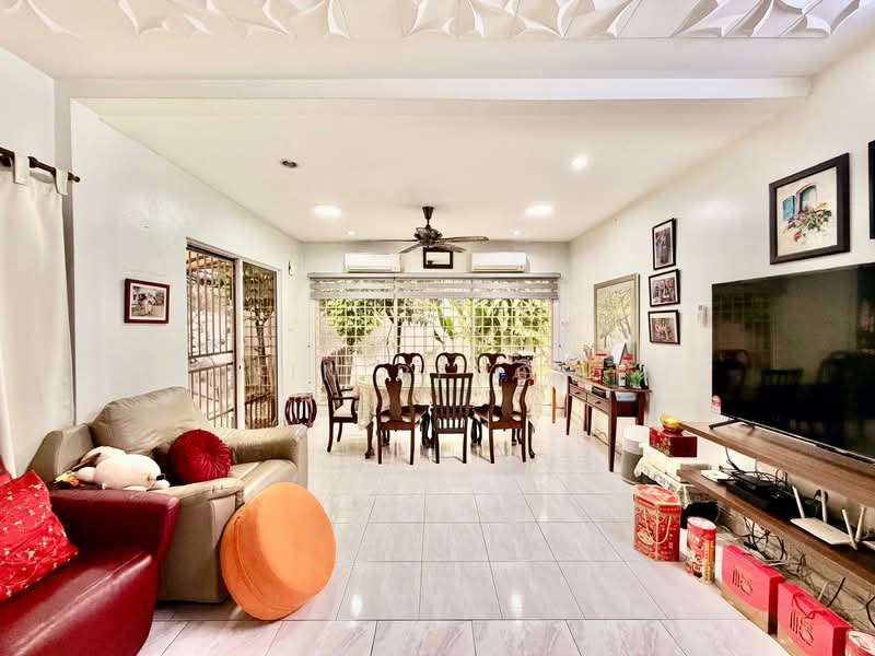 Bungalow for Rent in Taman Tun Dr Ismail (Kuala Lumpur) - Yin Peng . - Living Room - PropertyGuru.com.my