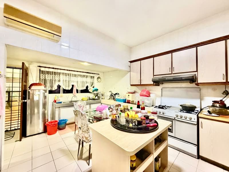 Bungalow for Rent in Taman Tun Dr Ismail (Kuala Lumpur) - Yin Peng . - Kitchen - PropertyGuru.com.my