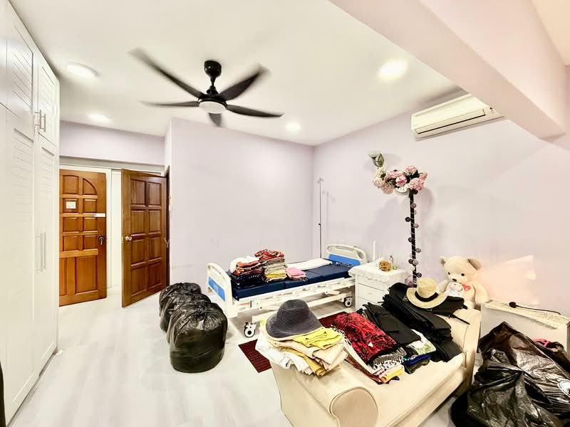 Bungalow for Rent in Taman Tun Dr Ismail (Kuala Lumpur) - Yin Peng . - Bedroom - PropertyGuru.com.my