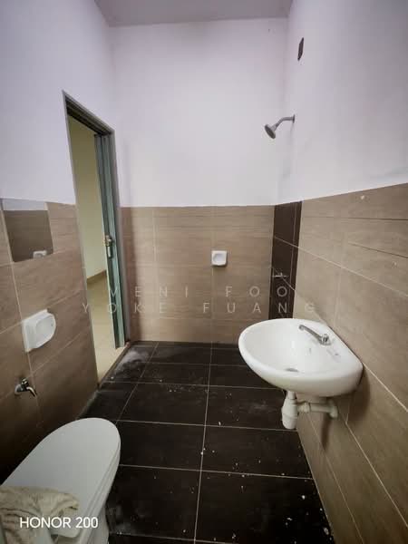 Semi-Detached House for Rent in Klang (Selangor) - Veni Foo Yoke Fuang - Bathroom - PropertyGuru.com.my
