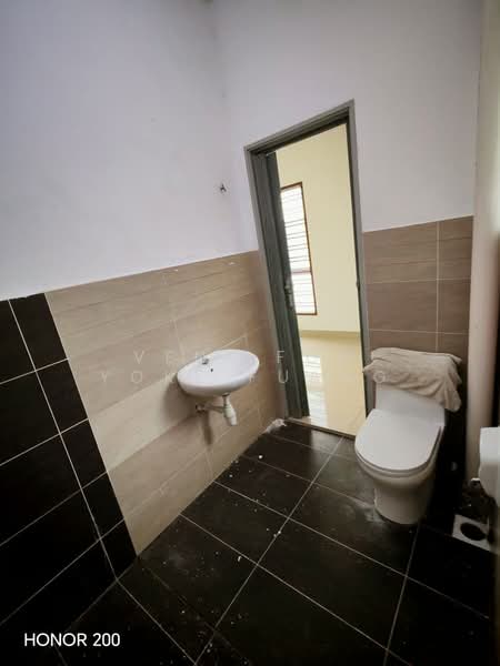 Semi-Detached House for Rent in Klang (Selangor) - Veni Foo Yoke Fuang - Bathroom - PropertyGuru.com.my