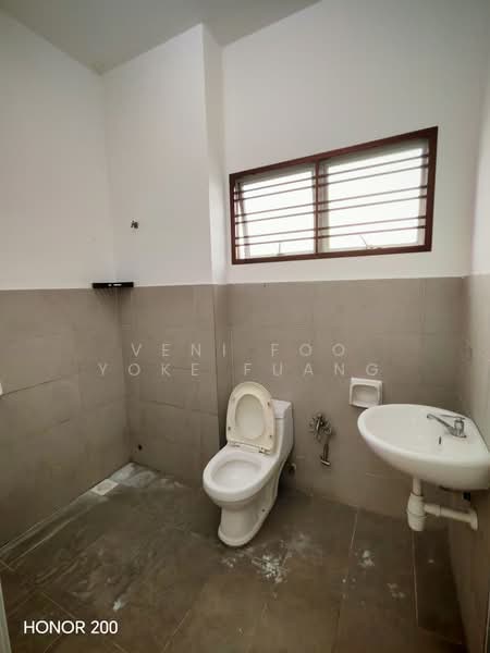 Semi-Detached House for Rent in Klang (Selangor) - Veni Foo Yoke Fuang - Bathroom - PropertyGuru.com.my
