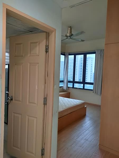 Kondominium untuk Dijual di Grand View - Li Fang - Bedroom - PropertyGuru.com.my