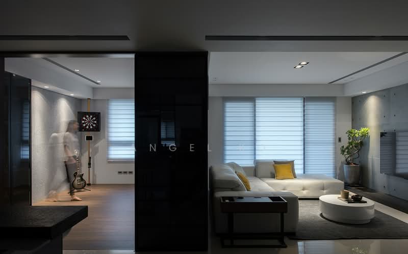 Servis Apartment untuk Dijual di Branniganz @ Bukit Bintang - Angel Ko - Living Room - PropertyGuru.com.my