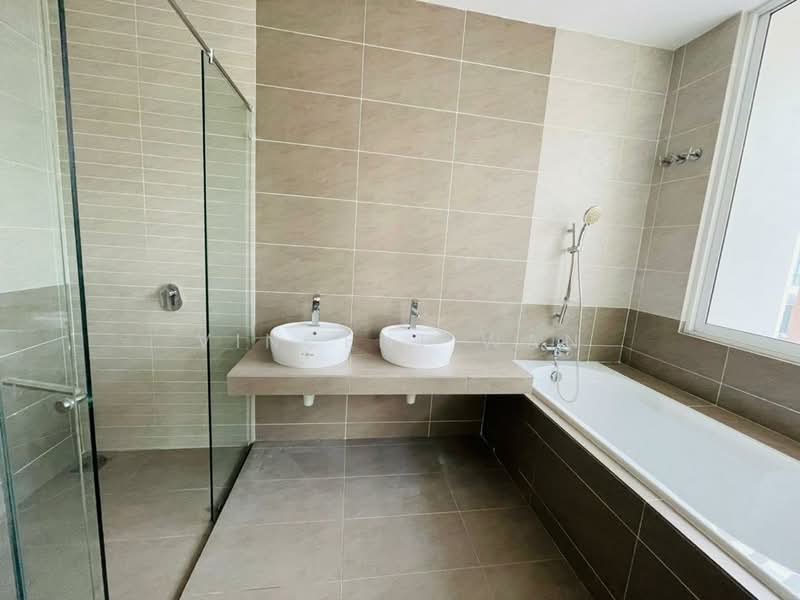 Semi-Detached House for Sale in Cyberjaya (Selangor) - Vincent Wan - Bathroom - PropertyGuru.com.my