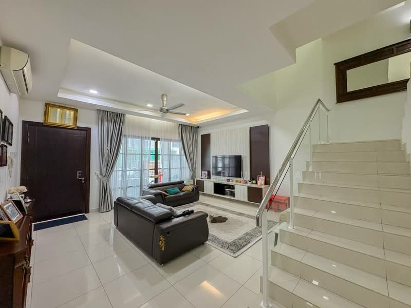 Terraced House for Sale in Duta Suria (Ampang) - Fauzi Abdullah - Living Room - PropertyGuru.com.my