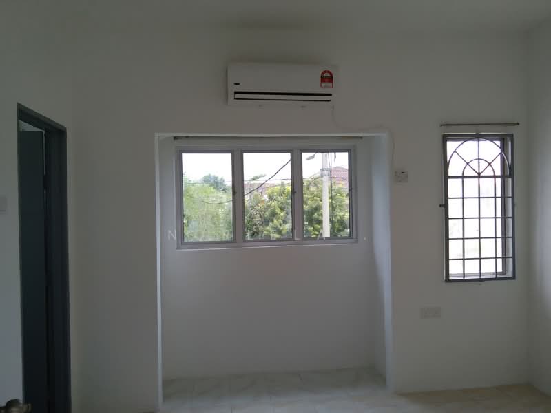 2-storey Terraced House for Sale in Bandar Putra Permai (Seri Kembangan) - Norlela . - Interior - PropertyGuru.com.my