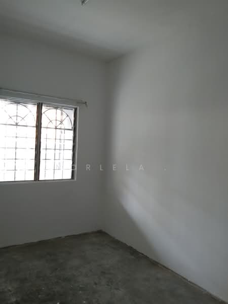 2-storey Terraced House for Sale in Bandar Putra Permai (Seri Kembangan) - Norlela . - Interior - PropertyGuru.com.my