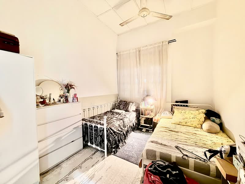 1-storey Terraced House for Sale in Taman Tun Dr Ismail (Kuala Lumpur) - Yin Peng . - Bedroom - PropertyGuru.com.my