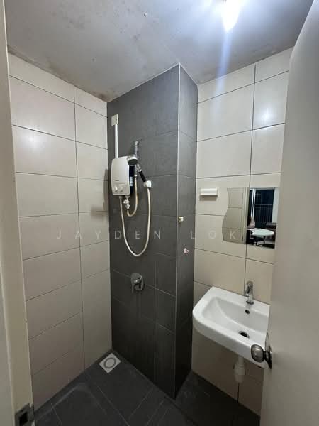 Condominium for Rent at The Holmes 1 - Jayden Loke - Bathroom - PropertyGuru.com.my