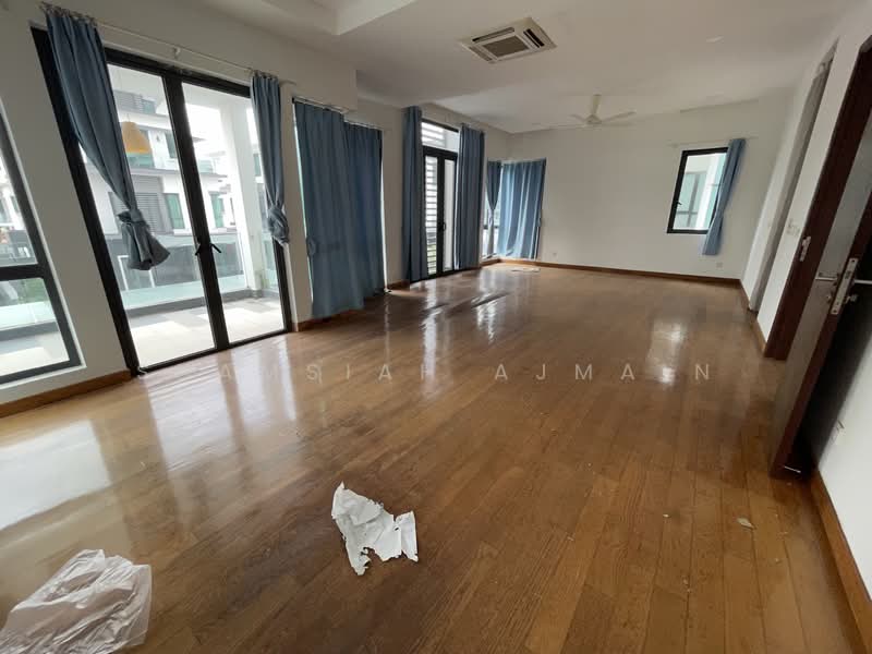 Bungalow for Sale in Taman Sains Selangor (Kota Damansara) - SHAMSIAH AJMAIN - Living Room - PropertyGuru.com.my