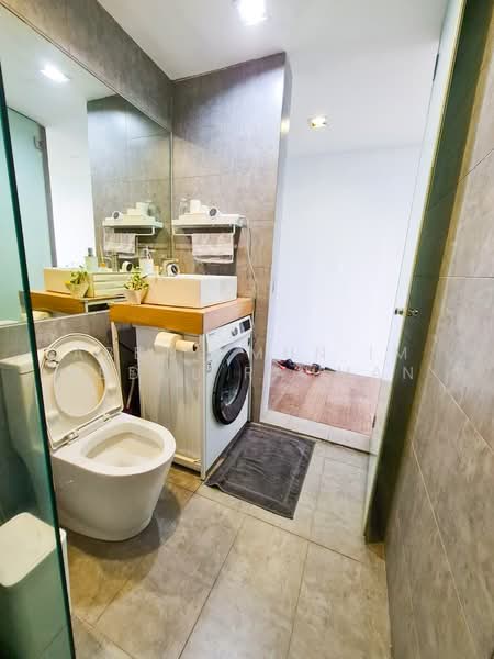 Service Residence for Rent at The Place @ Cyberjaya - Abdul Mun'im Abdul Rahman - Bathroom - PropertyGuru.com.my