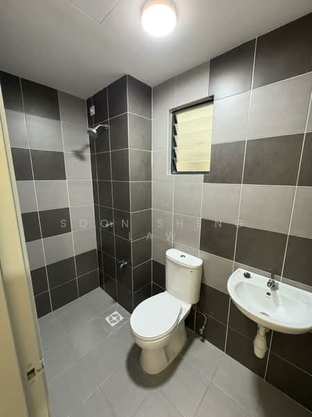Service Residence for Sale at Residensi Mutiara Kajang 2 - Soon Sheng Law - Bathroom - PropertyGuru.com.my