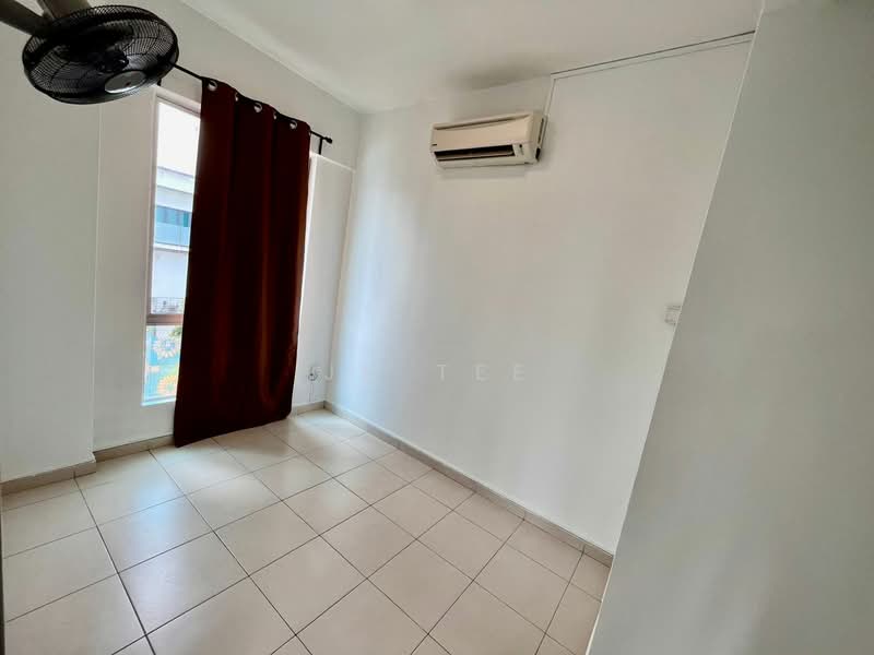 Pangsapuri untuk Disewa di Suria Apartment - JH Tee - Interior - PropertyGuru.com.my