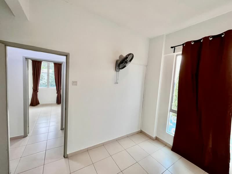Pangsapuri untuk Disewa di Suria Apartment - JH Tee - Interior - PropertyGuru.com.my