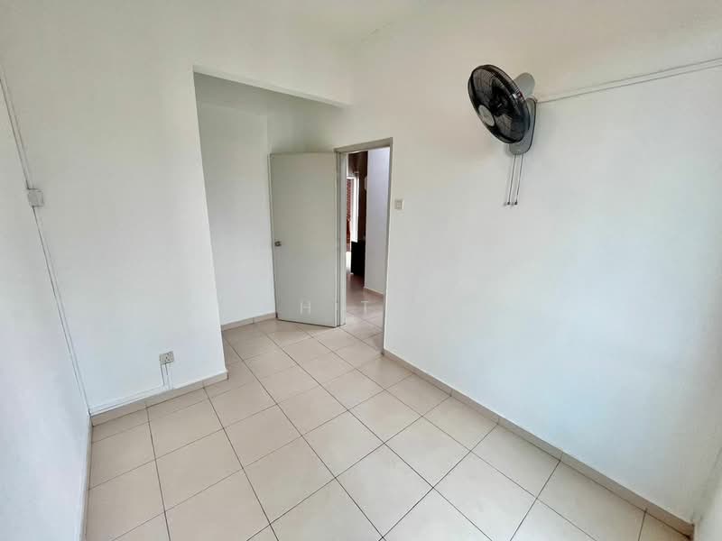 Pangsapuri untuk Disewa di Suria Apartment - JH Tee - Interior - PropertyGuru.com.my