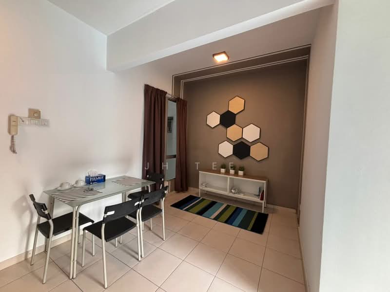 Pangsapuri untuk Disewa di Suria Apartment - JH Tee - Dining Room - PropertyGuru.com.my