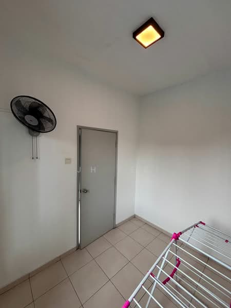 Pangsapuri untuk Disewa di Suria Apartment - JH Tee - Interior - PropertyGuru.com.my