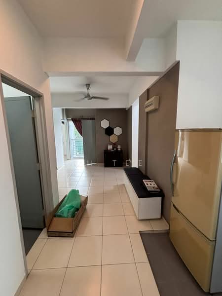 Pangsapuri untuk Disewa di Suria Apartment - JH Tee - Corridor - PropertyGuru.com.my