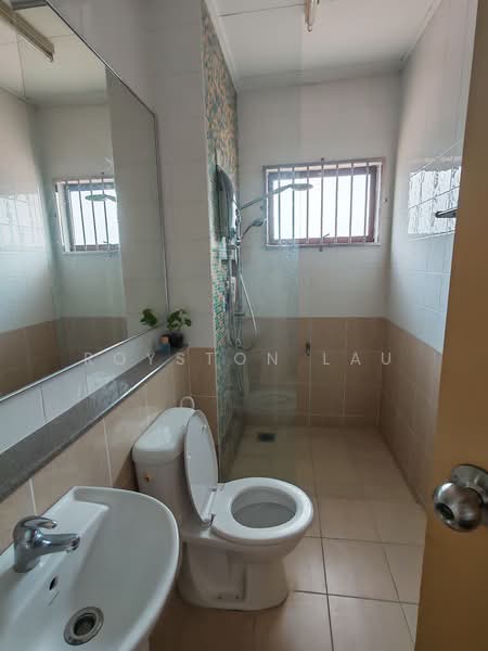 Rumah Berkembar untuk Dijual di Shah Alam (Selangor) - Royston Lau - Bathroom - PropertyGuru.com.my