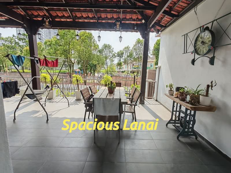 Rumah Berkembar untuk Dijual di Shah Alam (Selangor) - Royston Lau - Lanai at the back - PropertyGuru.com.my