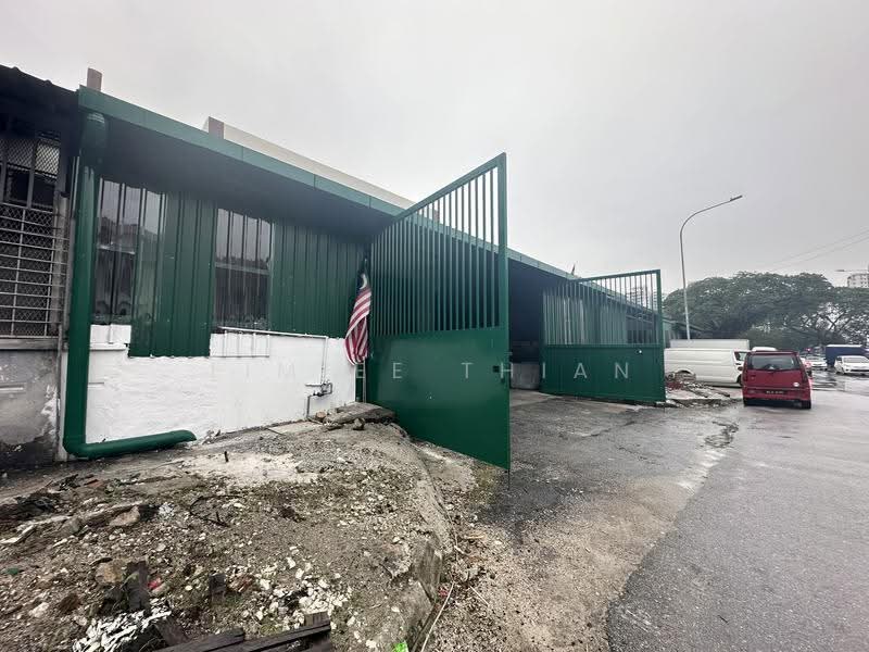 Semi-D Factory for Sale in Taman Sungai Besi (Salak South) - Lim Ee Thian - Exterior - PropertyGuru.com.my
