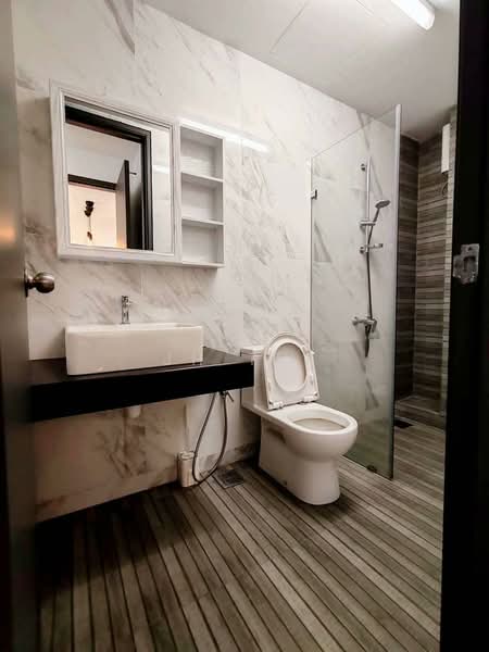 Service Residence for Rent at Emporis - JH Tee - Bathroom - PropertyGuru.com.my