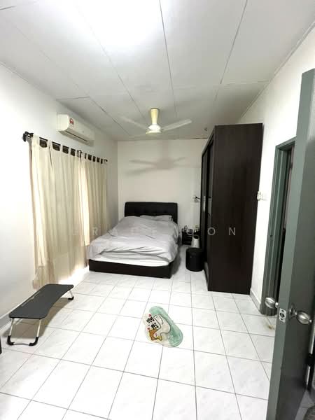 2-storey Terraced House for Sale in Bandar Putra Permai (Seri Kembangan) - Grace Oon - Bedroom - PropertyGuru.com.my