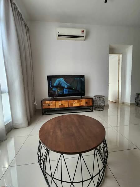 Servis Apartment untuk Dijual di The Park Sky Residence - Alex Chin - Living Room - PropertyGuru.com.my