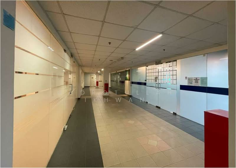 Office for Sale in Presint 16 (Putrajaya) - Gudrotullah Ikhwan - Corridor - PropertyGuru.com.my