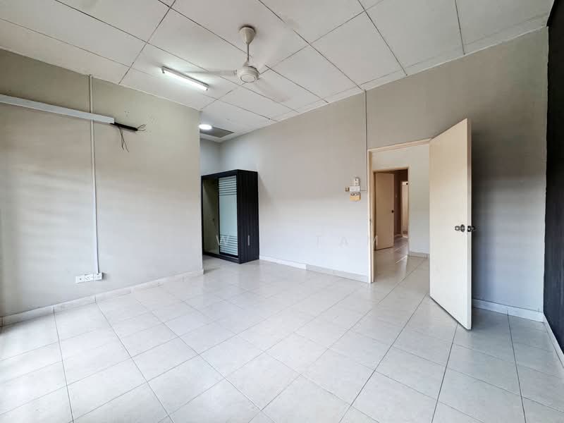 2-storey Terraced House for Sale in Bandar Mahkota Cheras (Cheras) - Lewis Tam - PropertyGuru.com.my