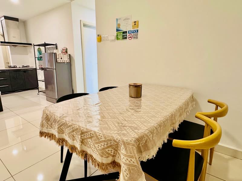 Servis Apartment untuk Disewa di Southkey Mosaic - C.T Chong - Dining Room - PropertyGuru.com.my