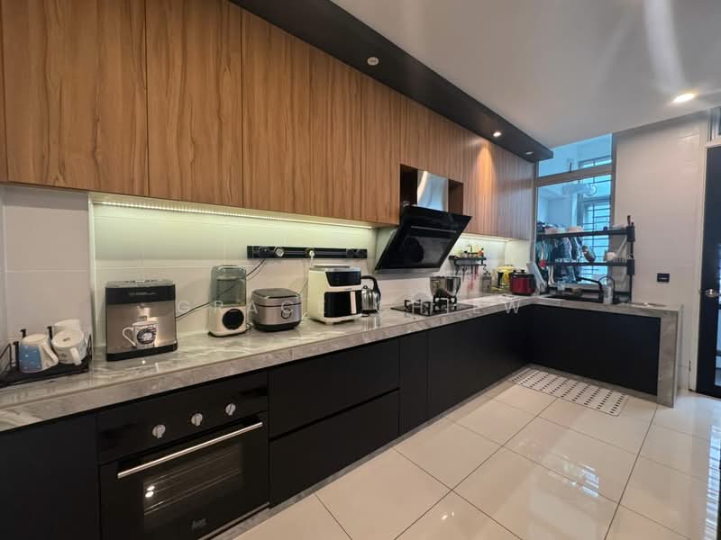 2-storey Terraced House for Sale in Taman Mount Austin (Tebrau) - Grace Chiew - Kitchen - PropertyGuru.com.my