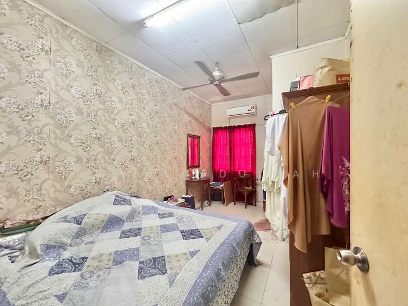 Terraced House for Sale in Seksyen 7 (Shah Alam) - Fauzi Abdullah - Bedroom - PropertyGuru.com.my