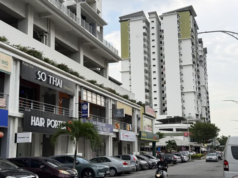 Condominium for Sale at Pearl Avenue - Veronica Ng - PropertyGuru.com.my