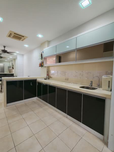 Semi-Detached House for Rent in Bandar Botanic (Klang) - Lina Koh - Kitchen - PropertyGuru.com.my