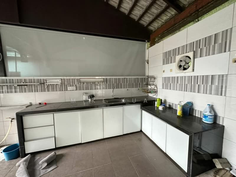 Rumah Teres 2 Tingkat untuk Disewa di Taman Bakap Indah - Mike Kuar - Kitchen - PropertyGuru.com.my