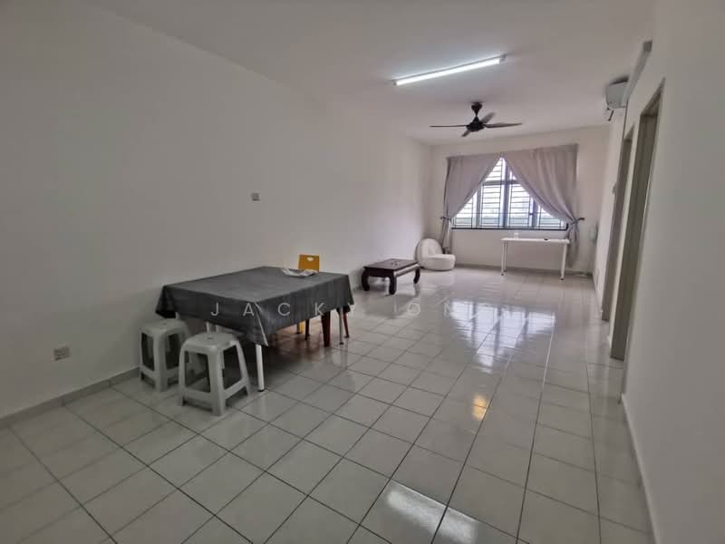Pangsapuri untuk Disewa di Molek Ria - Jacky Ong - Living Room - PropertyGuru.com.my