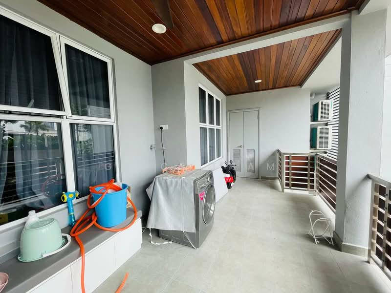 Condominium for Rent at Paraiso Residence @ The Earth - Grace Tham - Balcony - PropertyGuru.com.my