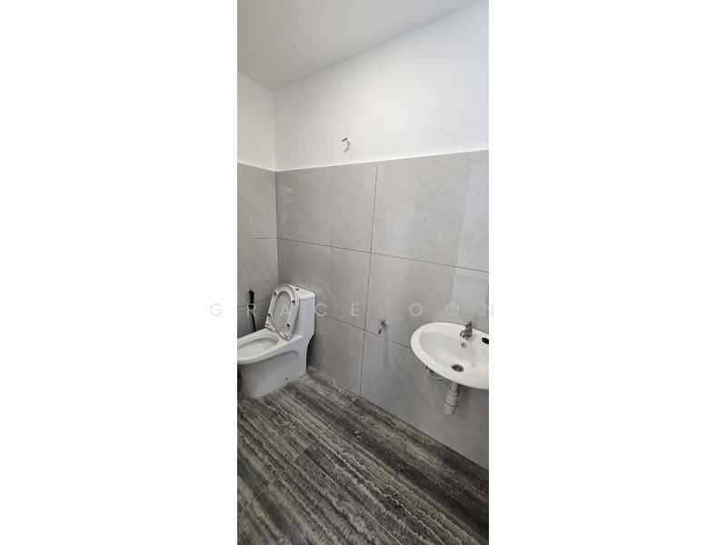 2-storey Terraced House for Sale in Bandar Mahkota Cheras (Cheras) - Grace Oon - Bathroom - PropertyGuru.com.my