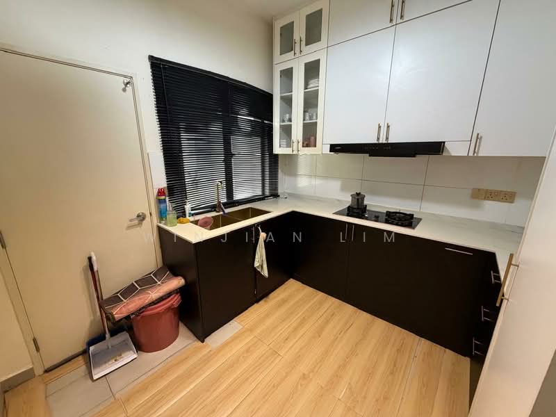 Rumah Teres 2 Tingkat untuk Disewa di Dengkil (Selangor) - Winjian Lim - Kitchen - PropertyGuru.com.my