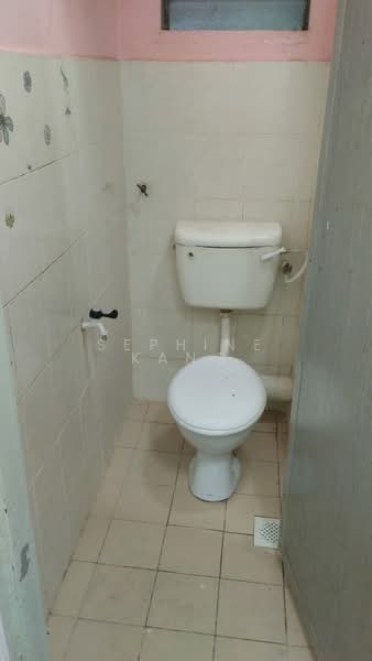 Rumah Flat untuk Disewa di PPR Selayang Mulia - Sephine Kang - Bathroom - PropertyGuru.com.my