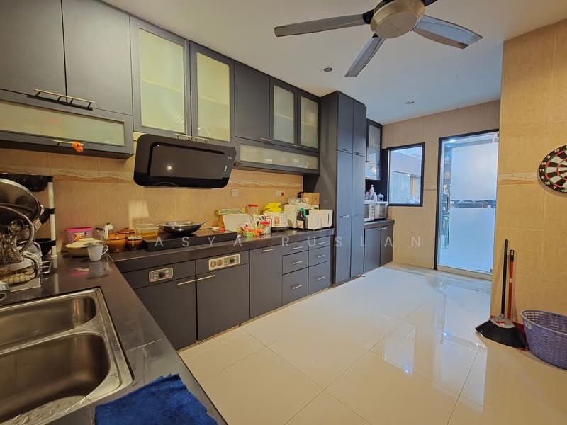Semi-Detached House for Sale in Seri Kembangan (Selangor) - Tasya Ruslan - Kitchen - PropertyGuru.com.my